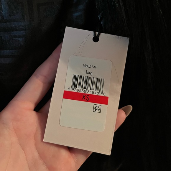 NEW with Tags Ivanka Trump Black Fur Vest. Size XS - Picture 5 of 7